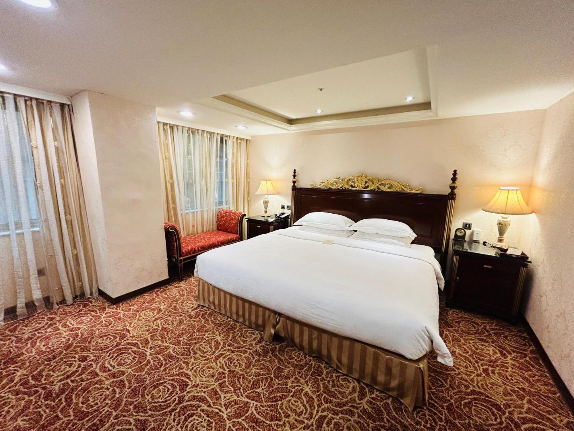 Royal Seasons Hotel Taipei ‧ Nanjing W. Exterior foto