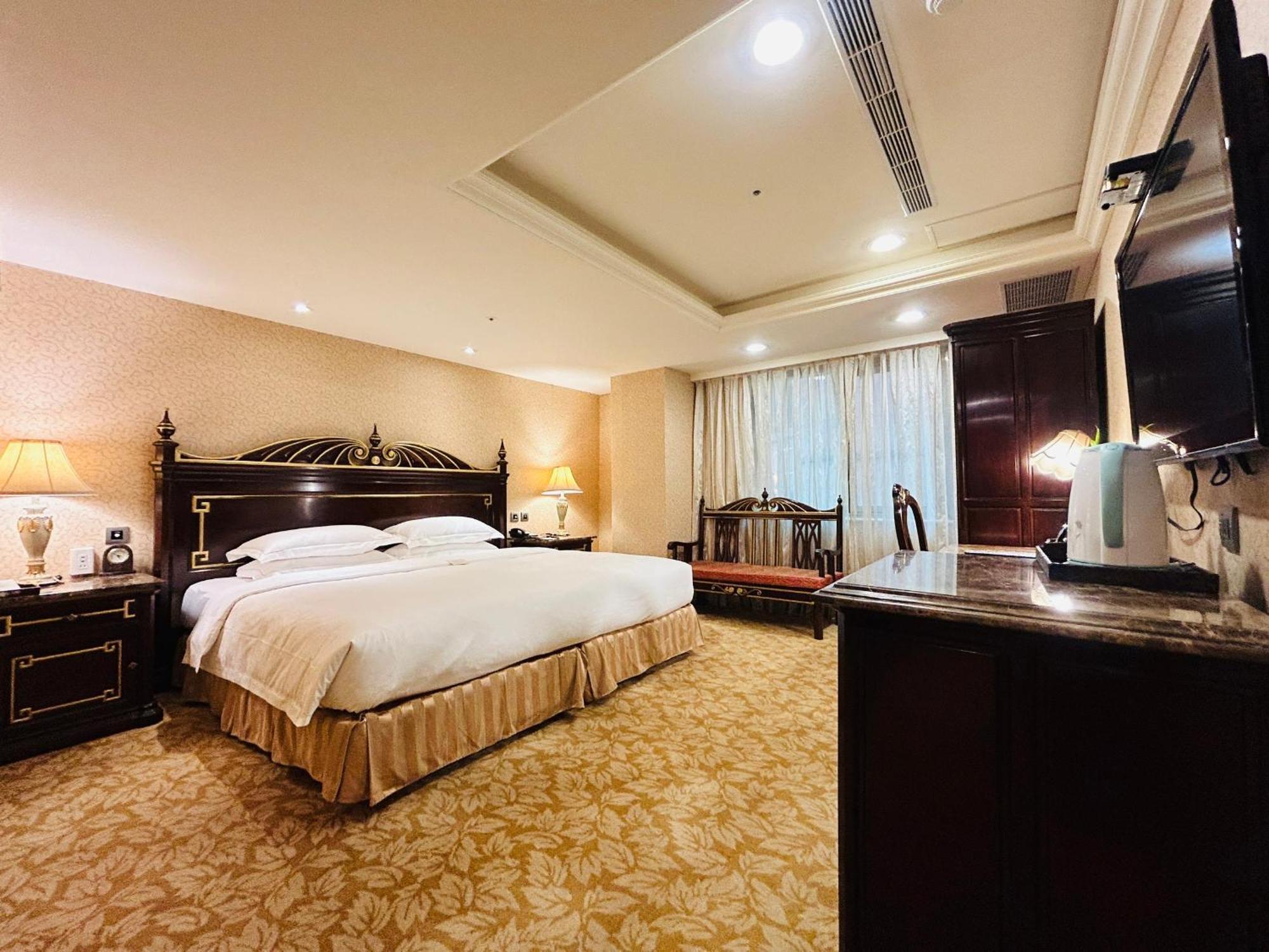 Royal Seasons Hotel Taipei ‧ Nanjing W. Exterior foto